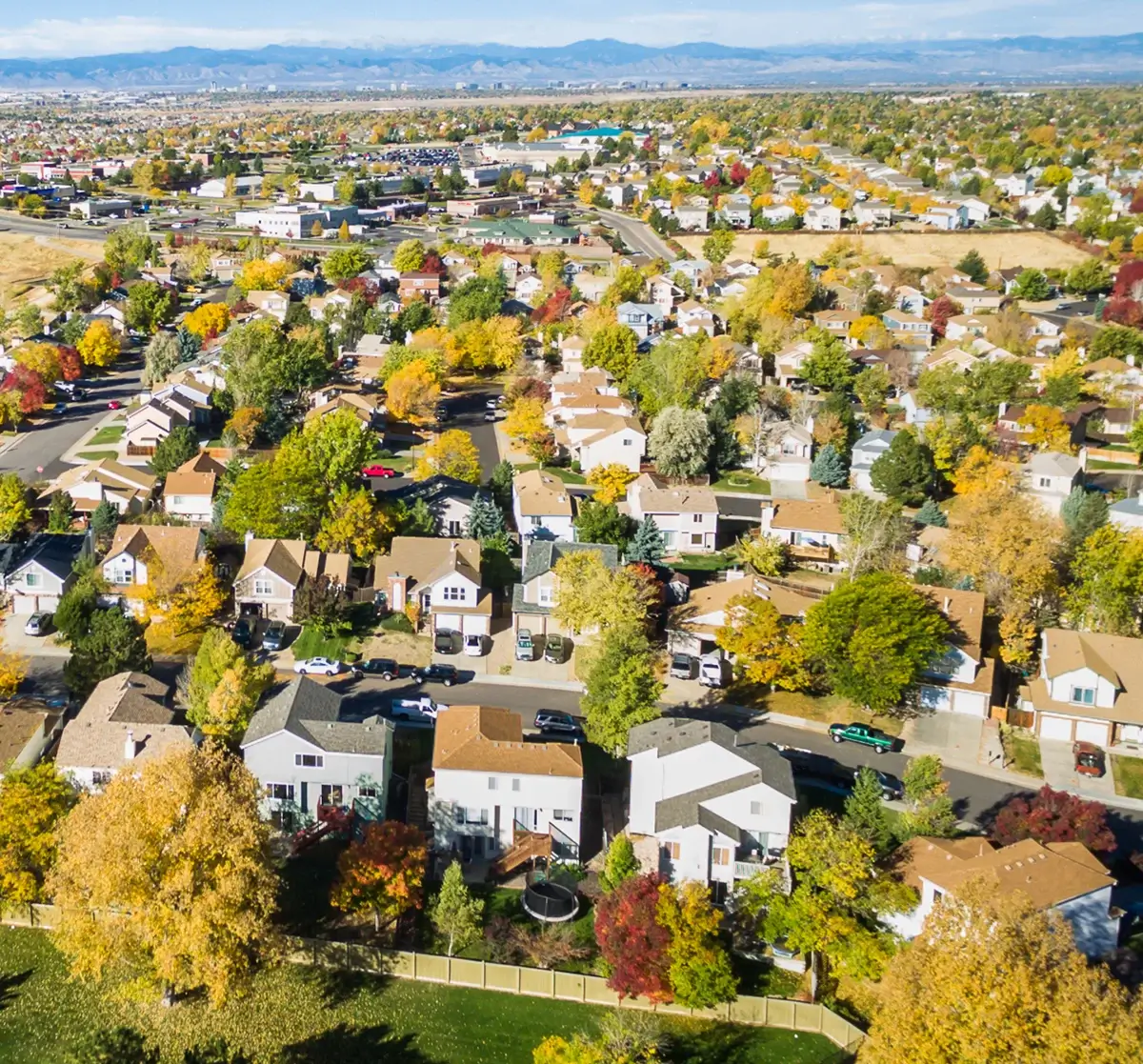 A comprehensive emergency training in Aurora being conducted for property managers and operations teams, illustrating high-rise evacuation routes, fire safety protocols, and multi-tenant emergency coordination plans inside a modern commercial office building.