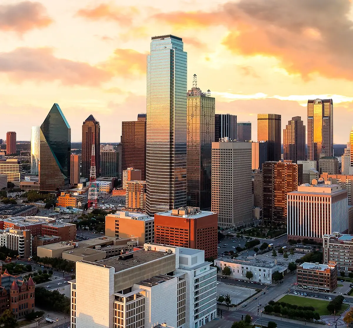 A comprehensive emergency training in Dallas being conducted for property managers and operations teams, illustrating high-rise evacuation routes, fire safety protocols, and multi-tenant emergency coordination plans inside a modern commercial office building.
