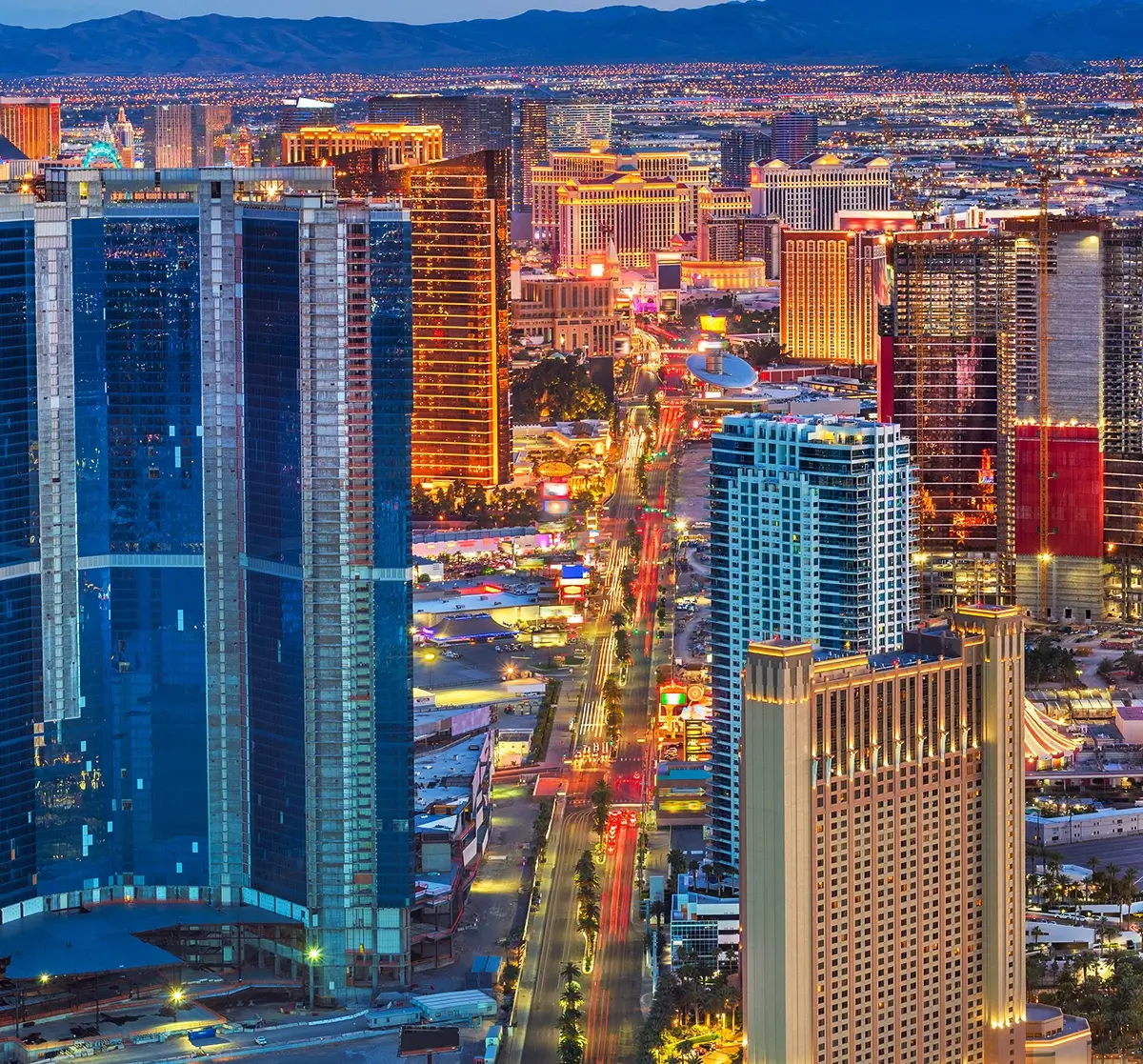 A comprehensive emergency training in Las Vegas being conducted for property managers and operations teams, illustrating high-rise evacuation routes, fire safety protocols, and multi-tenant emergency coordination plans inside a modern commercial office building.