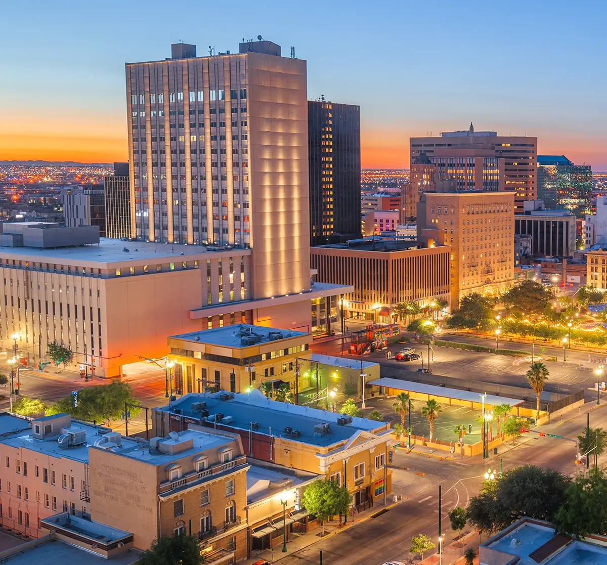 A comprehensive emergency training in El Paso being conducted for property managers and operations teams, illustrating high-rise evacuation routes, fire safety protocols, and multi-tenant emergency coordination plans inside a modern commercial office building.