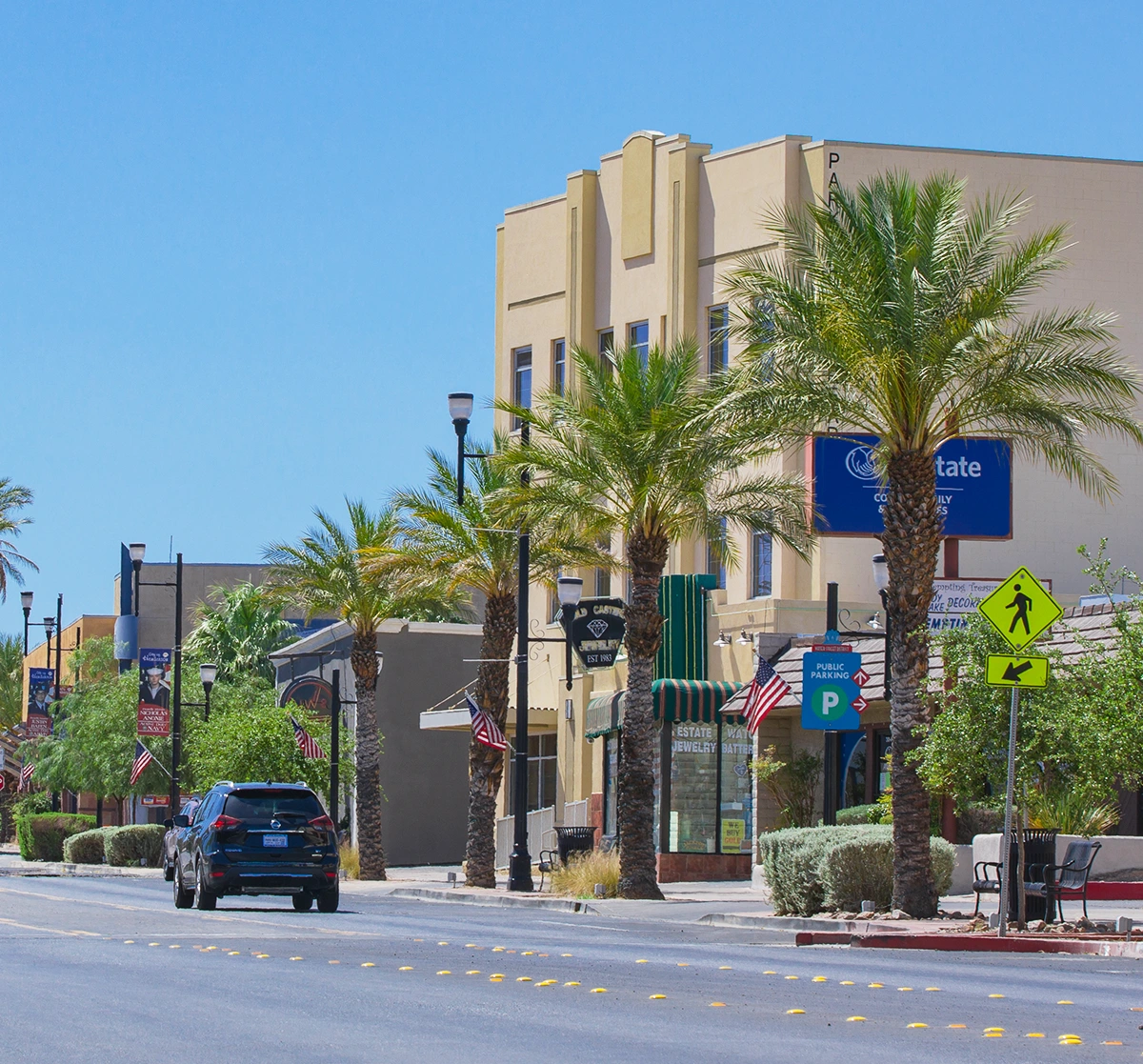 A comprehensive emergency training in Henderson being conducted for property managers and operations teams, illustrating high-rise evacuation routes, fire safety protocols, and multi-tenant emergency coordination plans inside a modern commercial office building.
